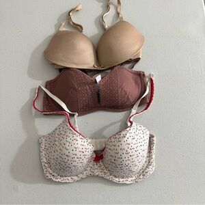 Victoria secret bundle 3 bras push